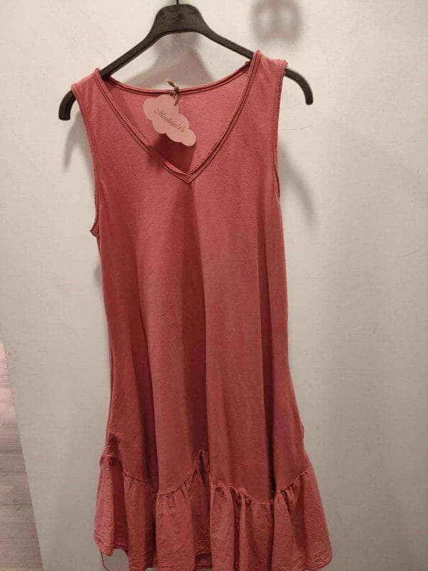 Vestido de algodón en tono teja con volante. Talla única